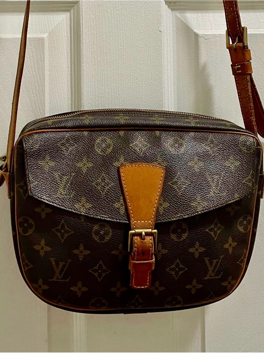 Louis Vuitton Monogram Jeune Fille MM Crossbody